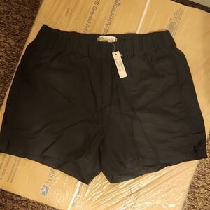 Madewell Women's Black Flat Front Shorts